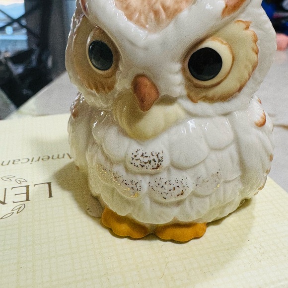 Lenox OWL Salt & Pepper Shakers "Wise Owl" NEW IN BOX - Picture 3 of 7